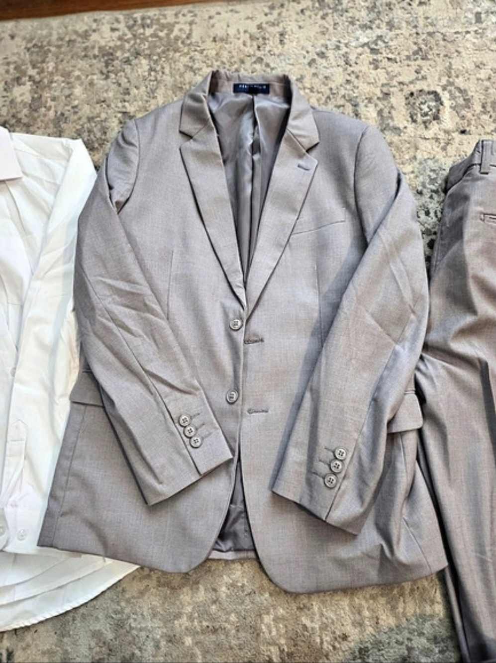 Perry Ellis Boys Size 16 Gray Suit Set NWT